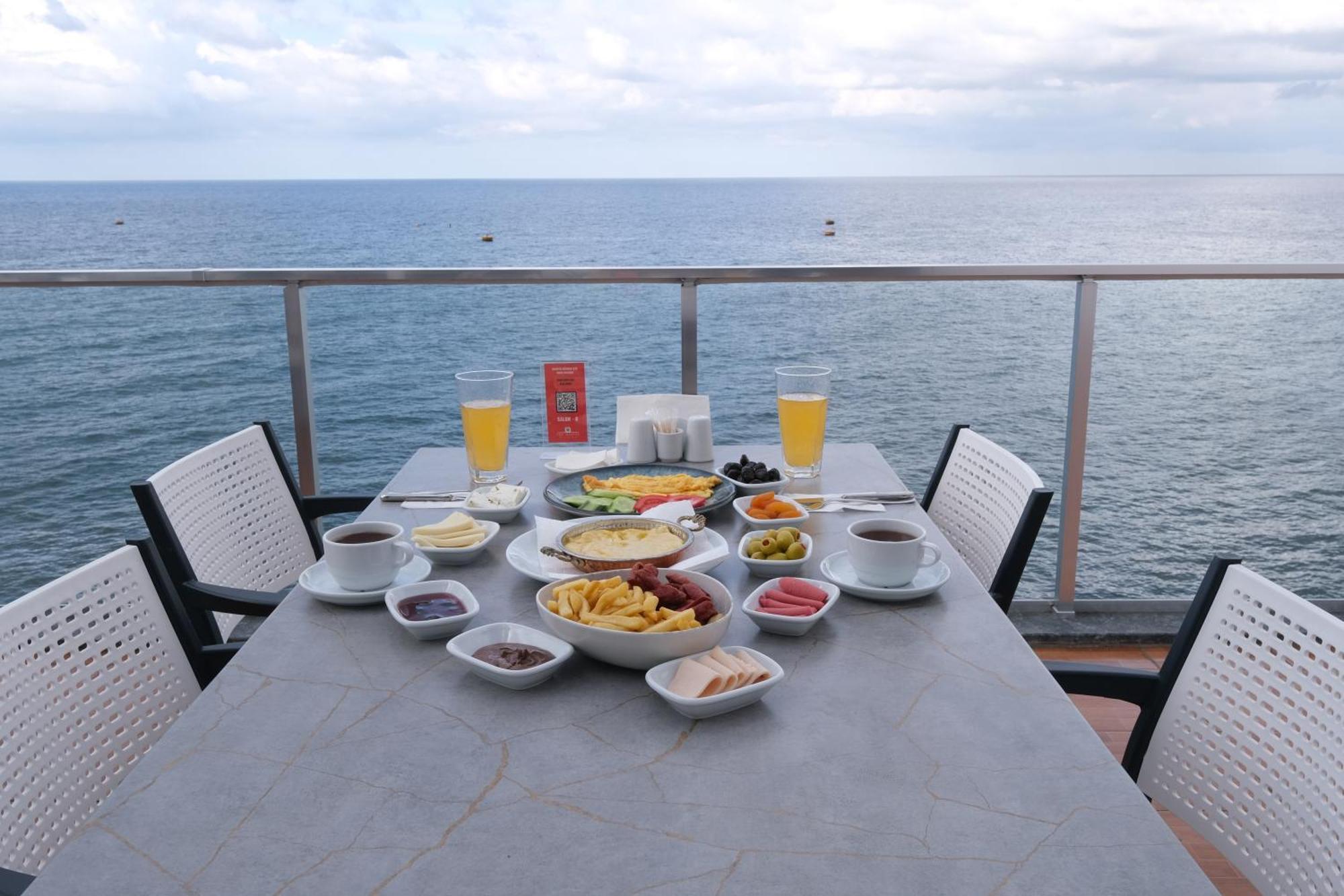 The Marine Hotel Трабзон Екстер'єр фото